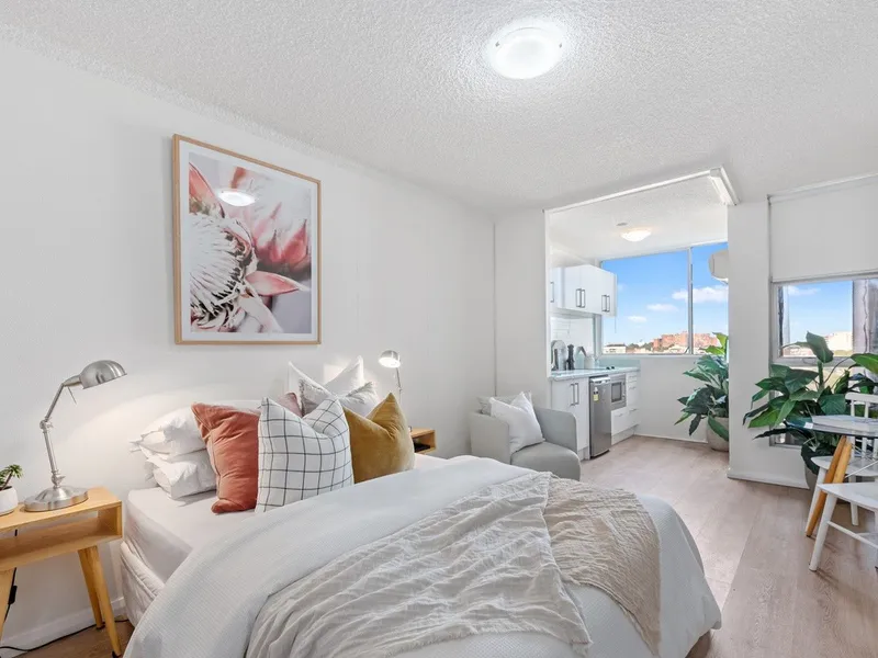 Renovated Studio Apartment