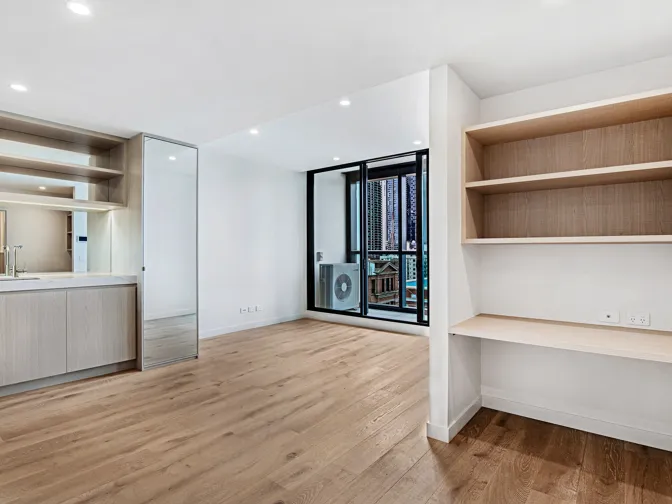 Safest Building in CBD with 24 hours concierge!