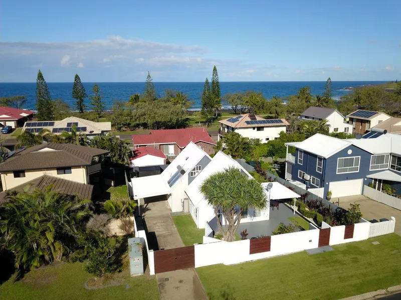 3 Bedroom + Study & Ocean views from Master