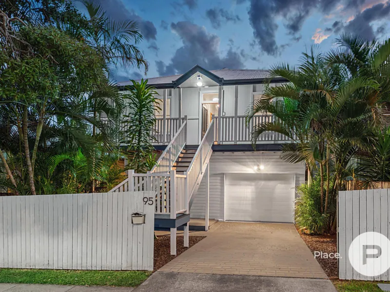 Beautiful Queenslander home with dual living functionality
