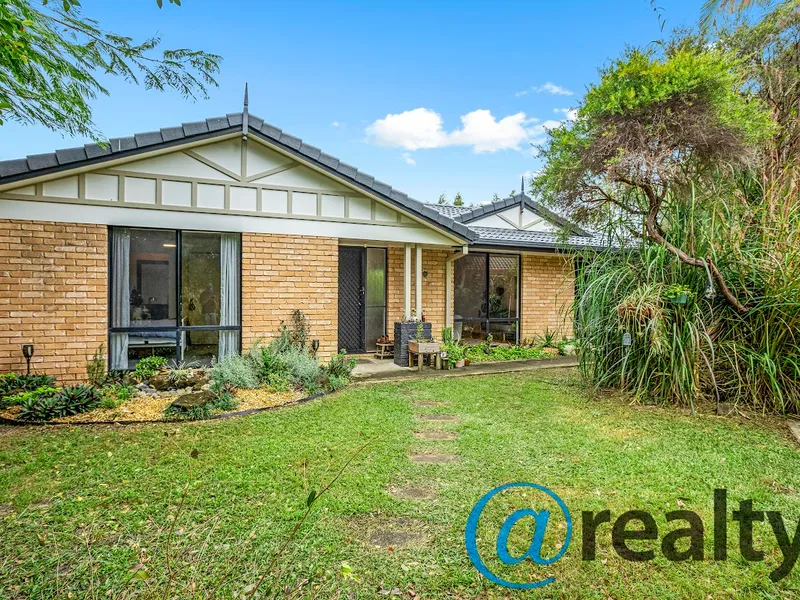 Solid Investment in Flood Free Location