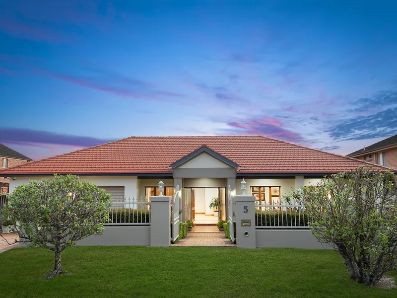 Grand luxury home in quiet prestigious cul-de-sac