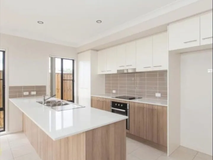 NEAR NEW SPACIOUS, STYLISH AND MODERN 4 BEDROOM HOME IS CALLING YOUR NAME WITH AIR CON!
