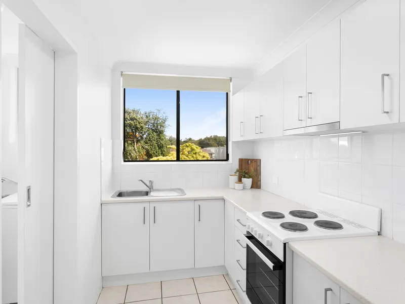 Are you wanting a Sea Change! Perfectly located in the hub of Shelly Beach!