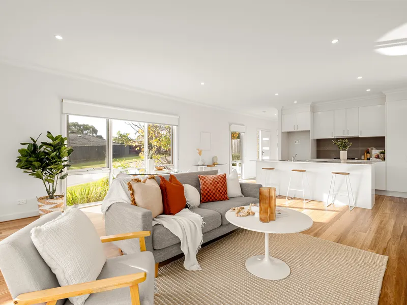 STYLISH, LIGHT & BRIGHT