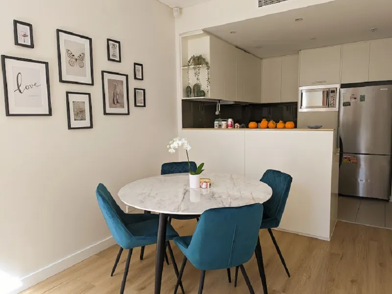 SUPERB NORTH FACING TWO STOREY APARTMENT!