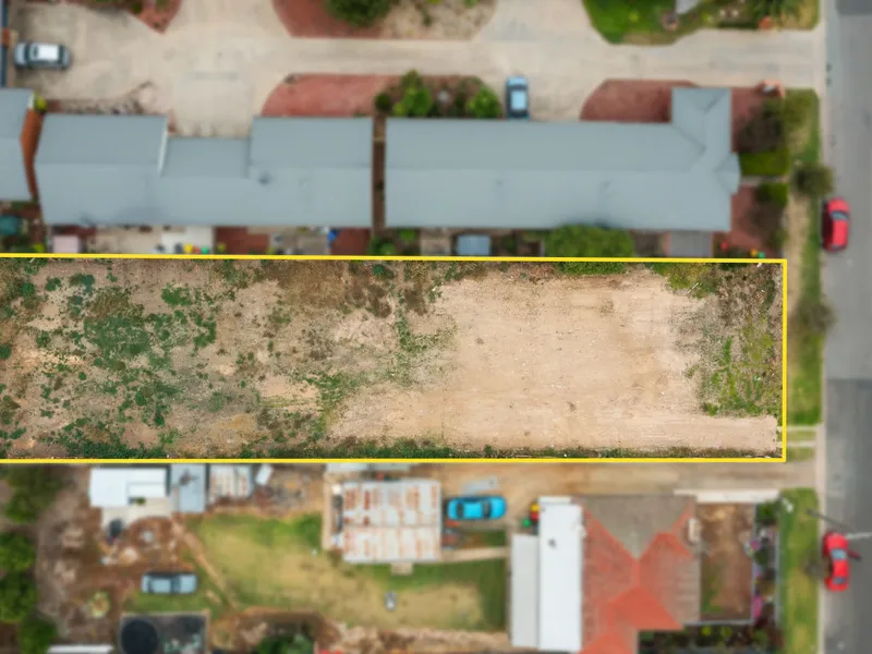 RARE OFFERING OF LAND, CLOSE TO BENALLA CBD!!