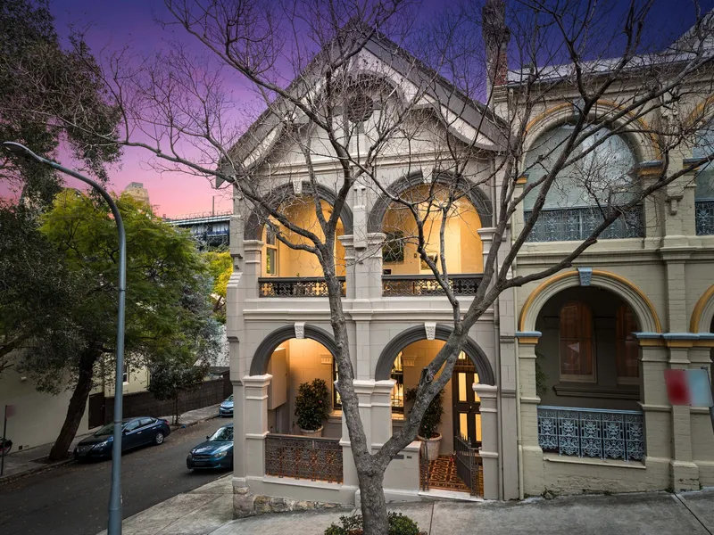 Reinvented Victorian, exclusive luxury by the Harbour