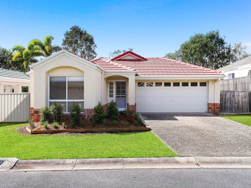 Refurbished Villa - Freshly Painted Throughout - Large Corner Block