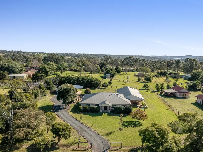 Rare Opportunity - Lifestyle Property with Dual Living!