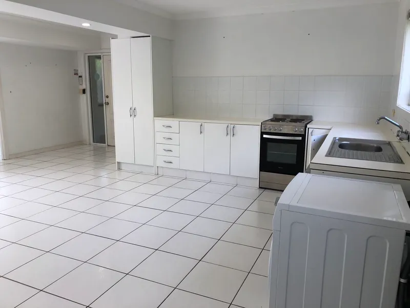 Properties in Prime Location on Chevron Island.