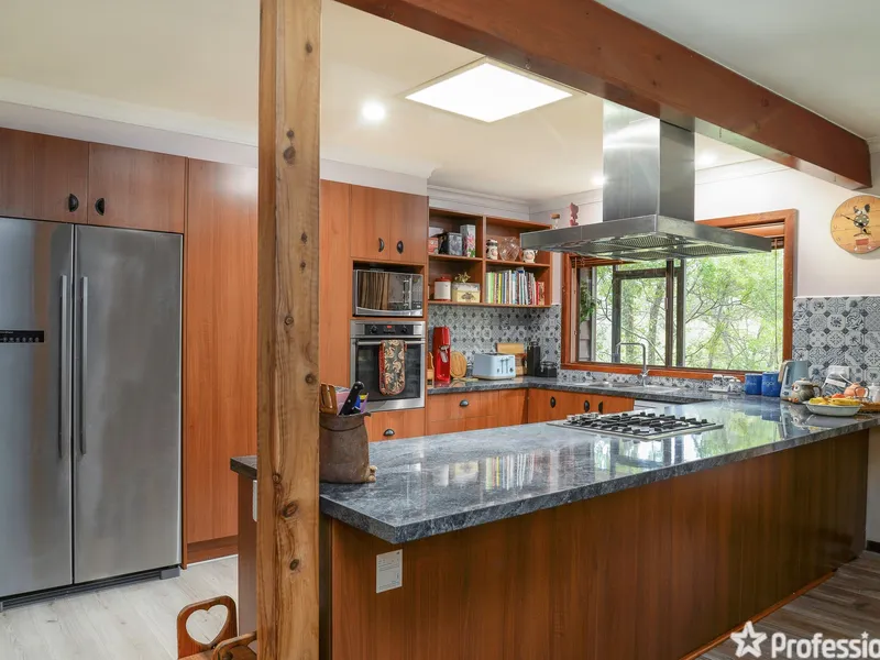 WONDERFUL FAMLY HOME IN PRIME LOCATION