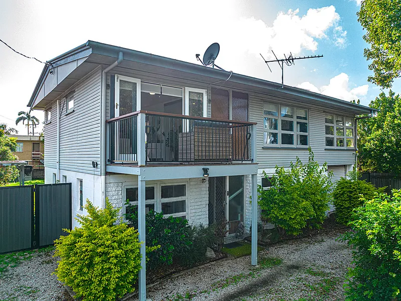 Dual Living on Large Block in the Heart of Caboolture