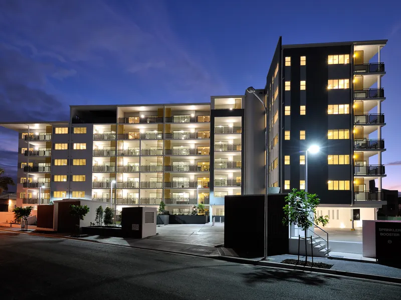 1 Bedroom Apartment in Newstead!