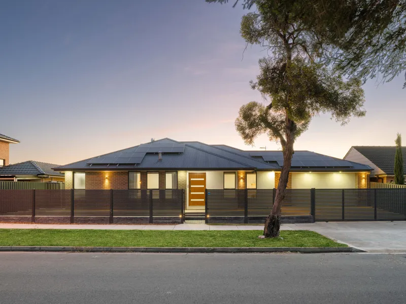 Modern Marvel: Luxurious Custom-Built Home for Style & Entertainment