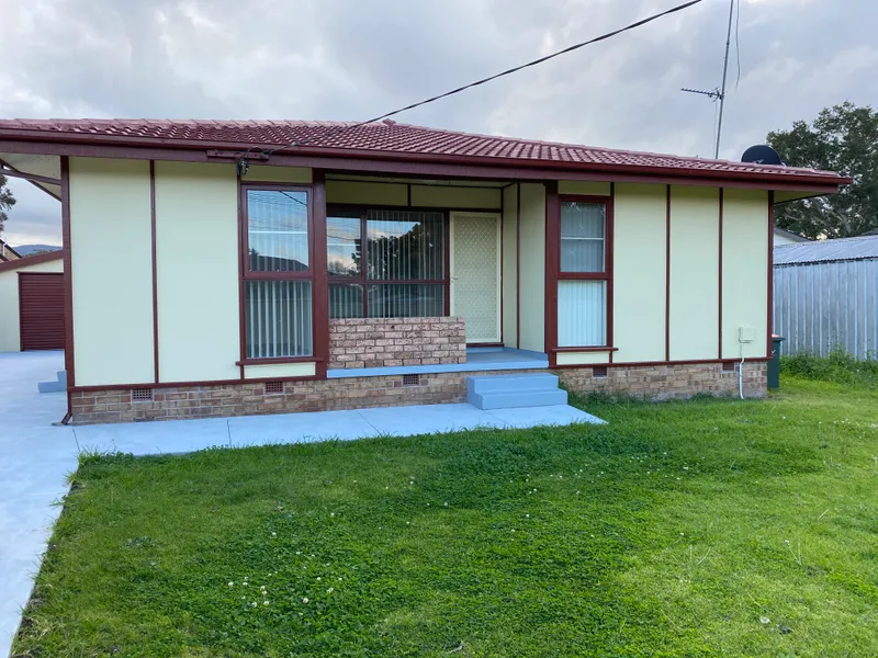 2 Caloola Ave, Koonawarra 