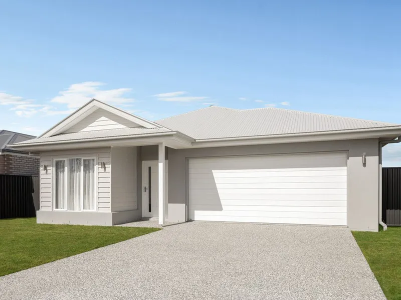 Modern 4-Bedroom Family Home!