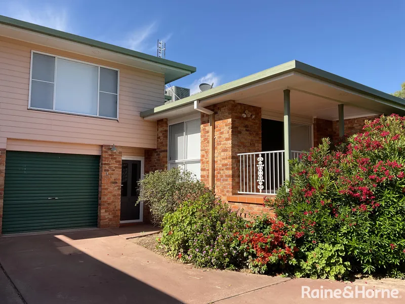 Unit close to CBD ...
