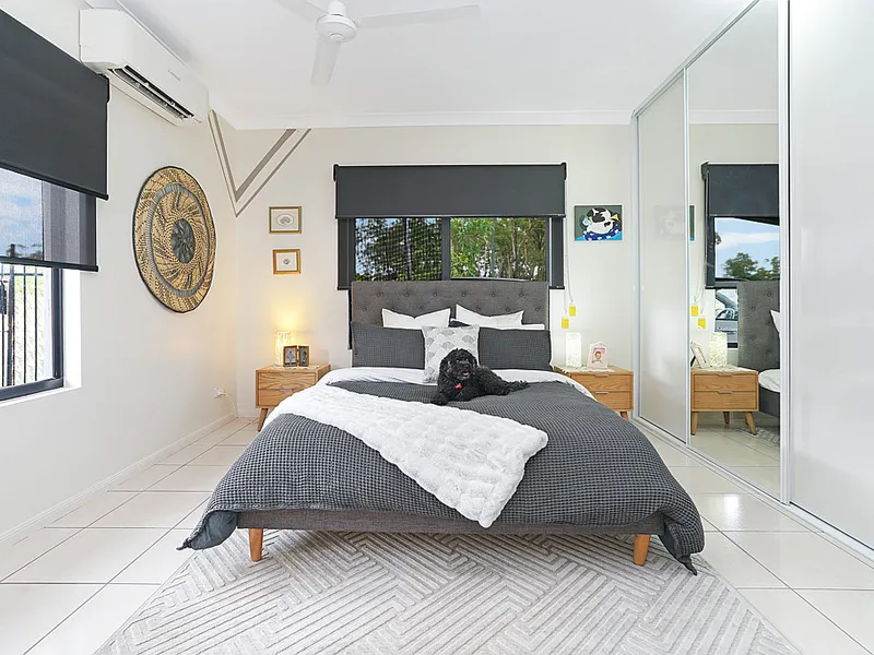 Immaculate three-bedroom duplex with quality finishes throughout