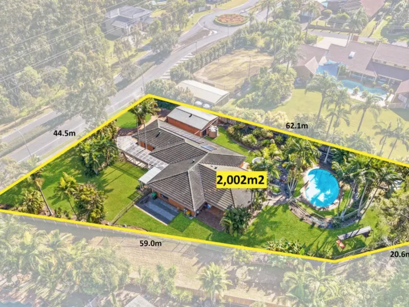 ½ ACRE EXCLUSIVE LOWSET