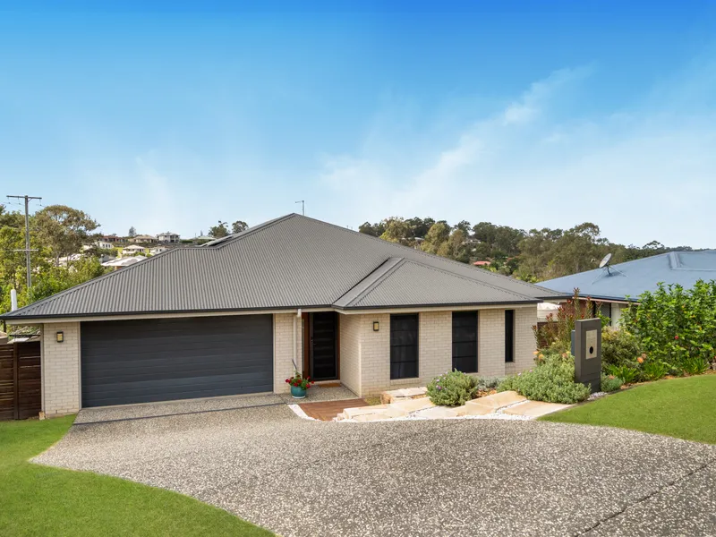 Luxurious Living in Premier Brassall Location!