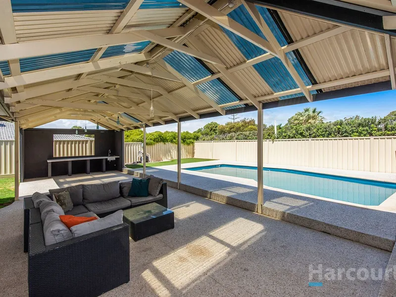 Coastal Family Haven!