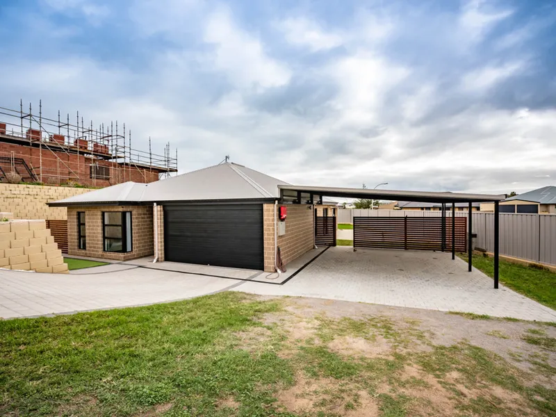 Modern Home Near the Ocean