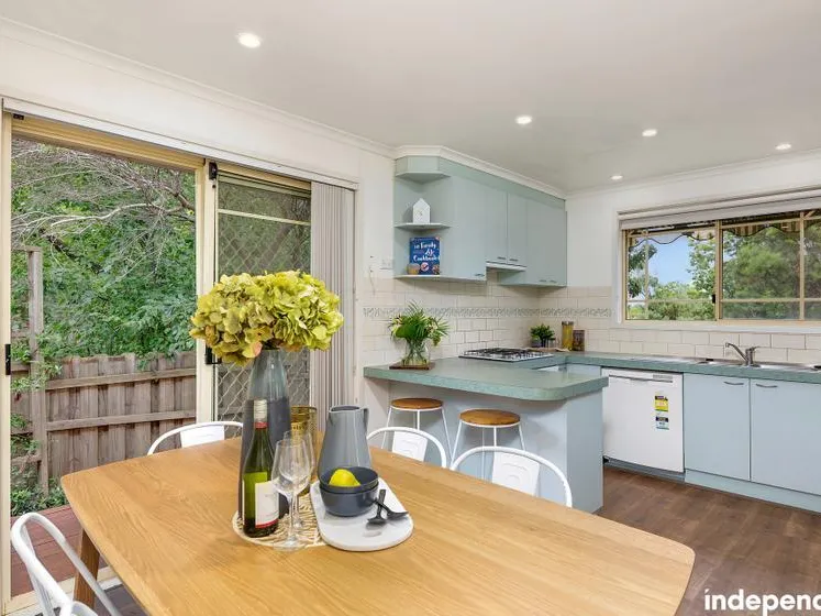 Beautiful 3 bedroom family home in the heart of Amaroo