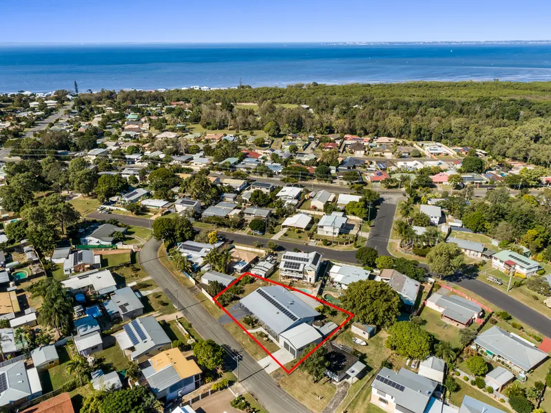 This is your opportunity to purchase a home where everything is giant-sized.