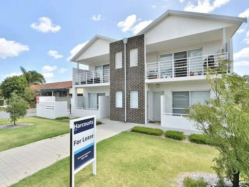 Don't miss the opportunity to secure this beautiful modern unit.
