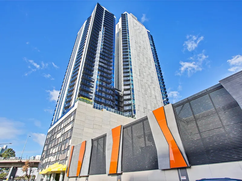 Luxury living experience 1 bedroom situated in the heart of Southbank.