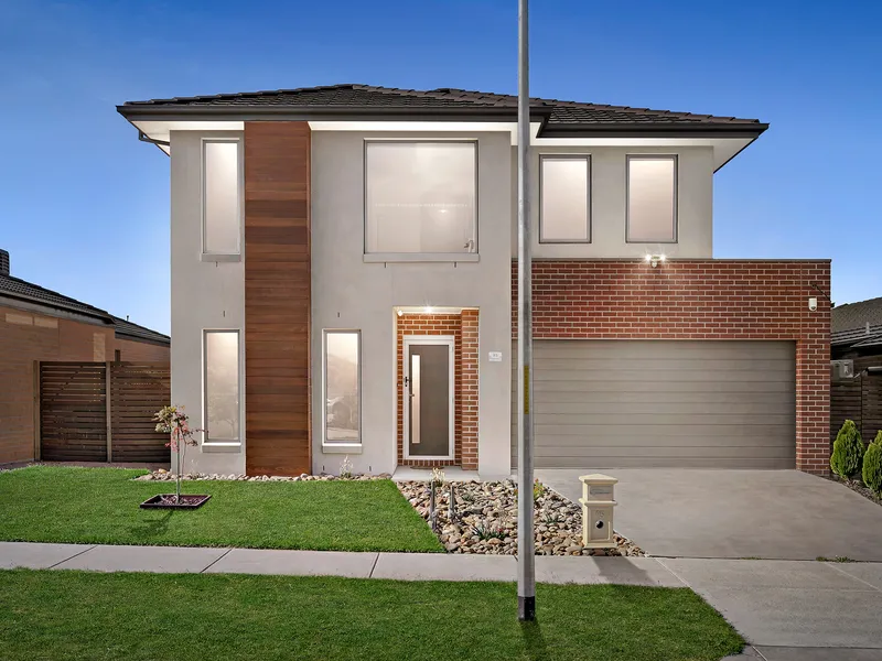 STYLISH FAMILY HOME WITH PLENTY OF EXTRAS IN HIGHGROVE – WHY BUILD?