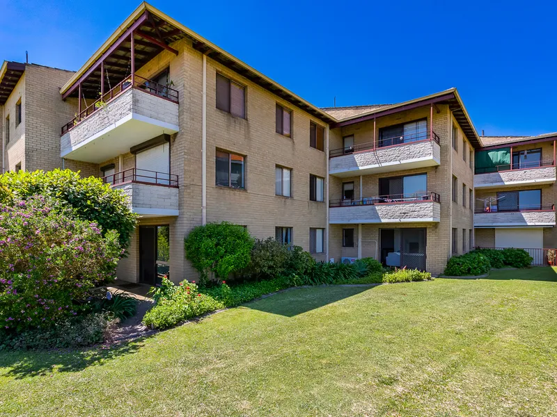 RENOVATED GROUND FLOOR