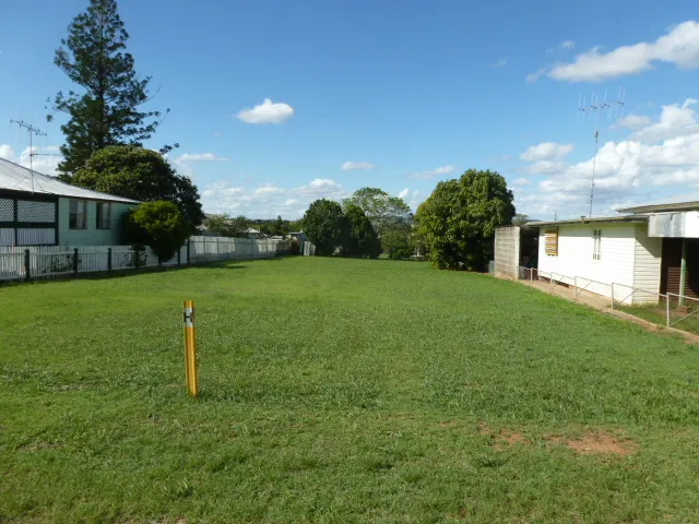 VACANT ALLOTMENT CLOSE TO SCHOOLS