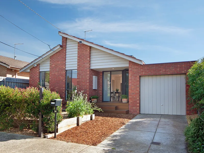 Luxury And Style On The Thornbury Fringe