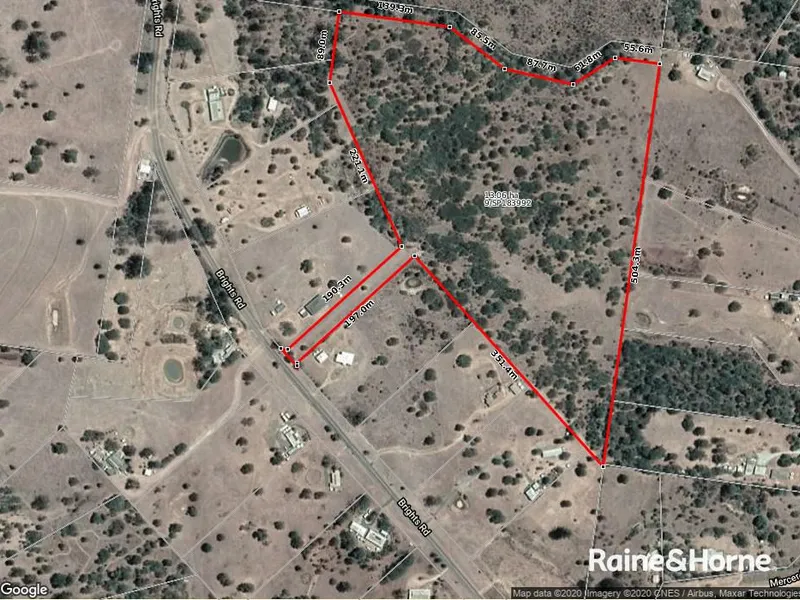 32 Acre Lifestyle Property. 
