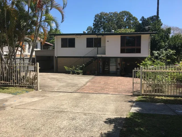 Suitable for Large Family or Dual Living!