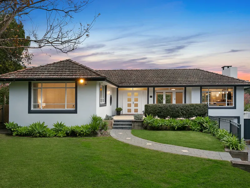 Family entertainer with bush land panorama