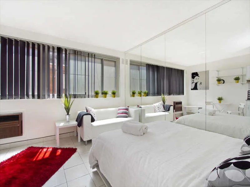 TOP LOCATION - FULLY FURNISHED APARTMENT 