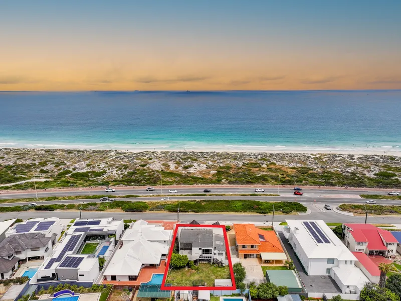 RARE OPPORTUNITY ON ICONIC TRIGG BEACH