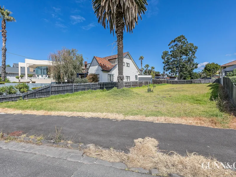 The last large vacant land parcel available on the iconic Strand foreshore.
