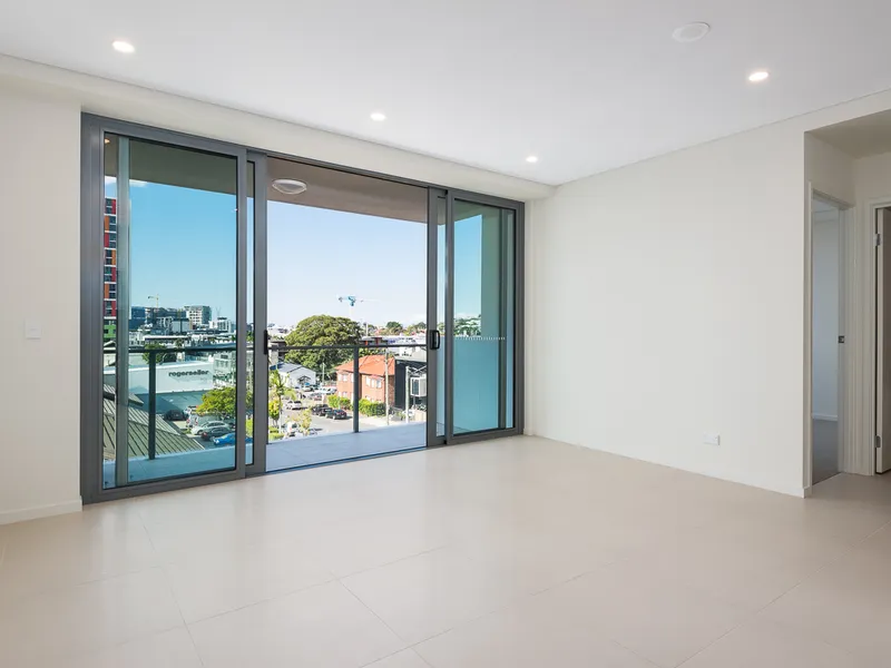 GREAT 2 bedroom & 2 bathroom apartment located in the centre of Fortitude Valley