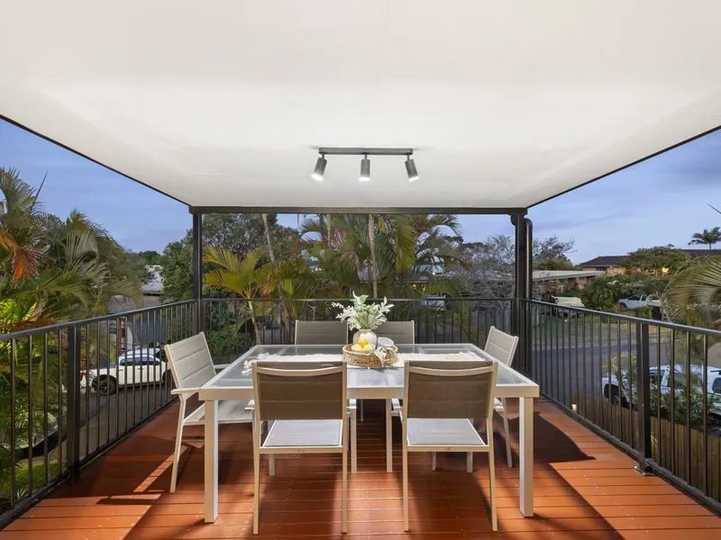 Spectacular Family Home with Mountain Views and Multiple Entertainment Areas