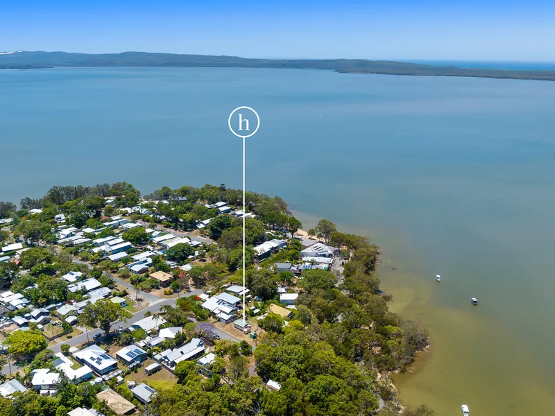 Lakeside Paradise: Embrace Tranquility on the Esplanade at Boreen Point, Noosa Hinterland