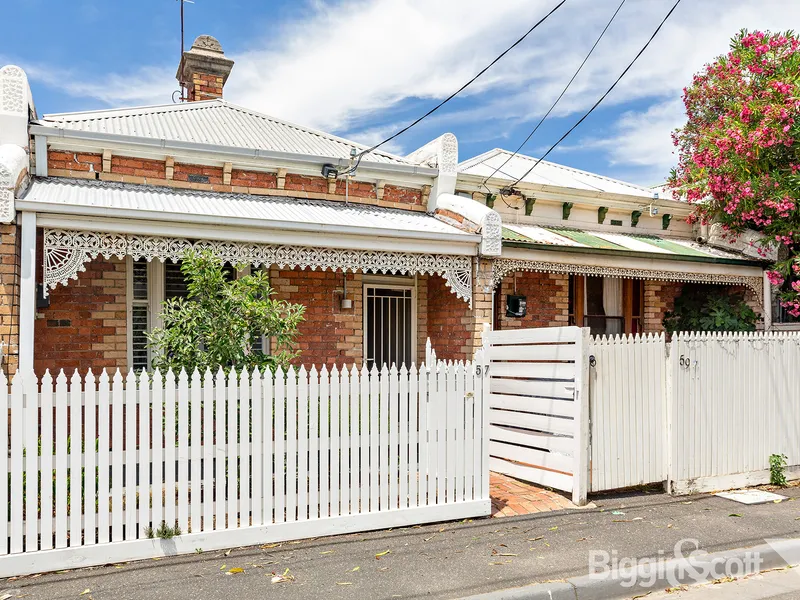 A SUPER IMPRESSIVE, RENOVATED BRICK VICTORIAN IN SOUGHT AFTER CREMORNE!