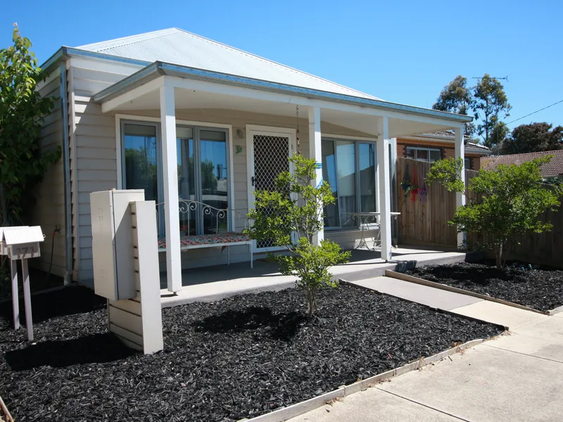 2 Bedroom Unit in a Perfect Central Location