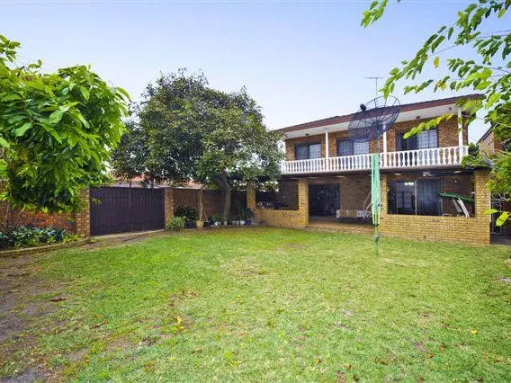 Make the most of this luxuriously resort-style family home in the perfect location!