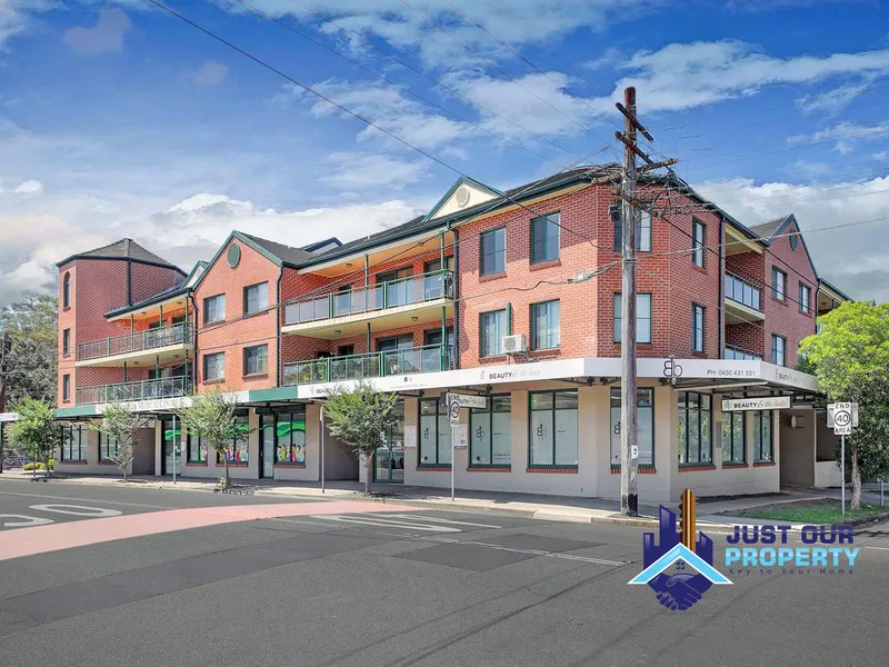 Bright & Modern 2 Bedroom Full Brick Apartment Located in the Heart of Padstow