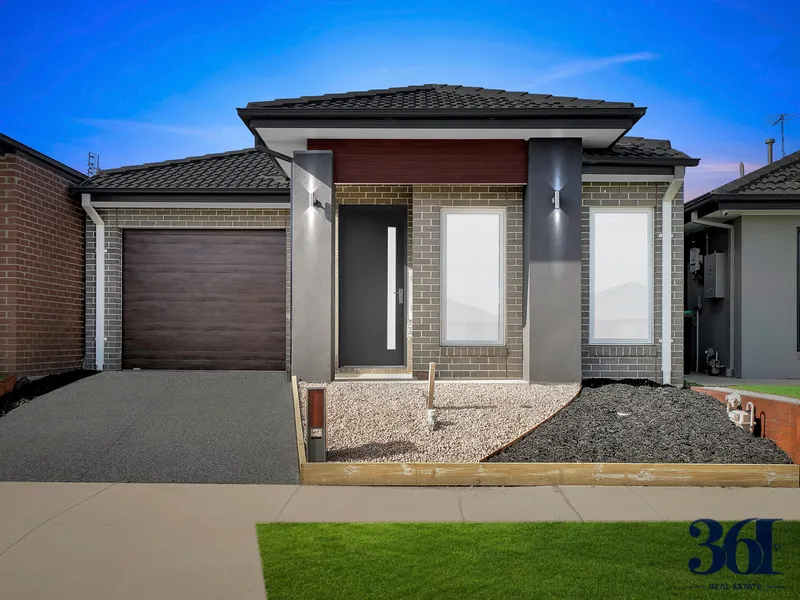 IMMACULATE BRAND NEW HOME FOR YOUR COMFORT!!!