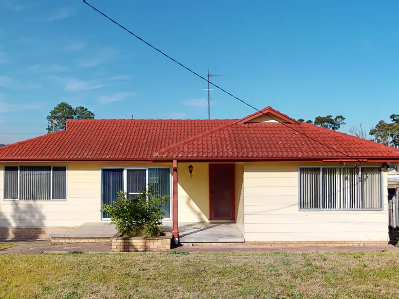 Family Home With Two Living Areas With Four Bedroom
